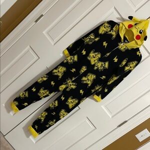 Pokemon Kids Pikachu Onsie Sleeper Bodysuit Zipper Black Yellow Size Large 12/14